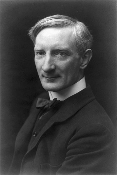 Fichier:Sir W.H. Beveridge, head-and-shoulders portrait, facing left.jpg