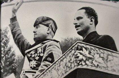 Fichier:Oswald Mosley and Benito Mussolini 1936.jpg